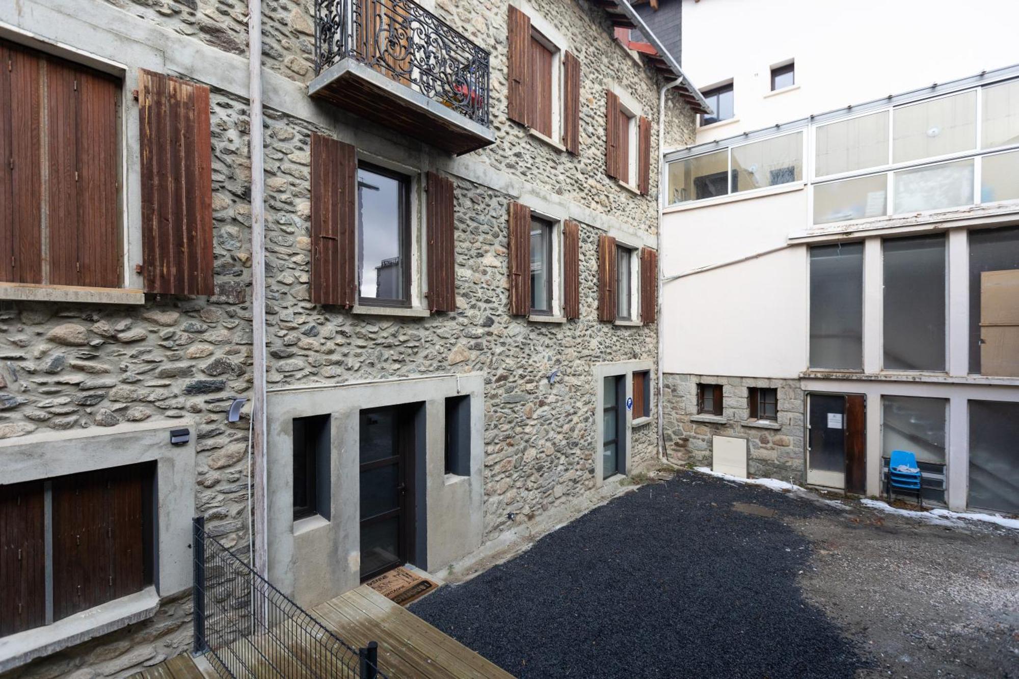 Le Repaire Des Ecureuils - Appt Avec Terrasse Apartment Formigueres Exterior photo